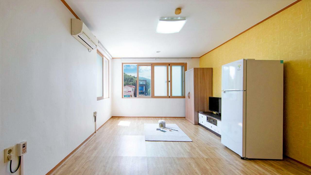 Samcheok Sol Beach Pension Exterior foto